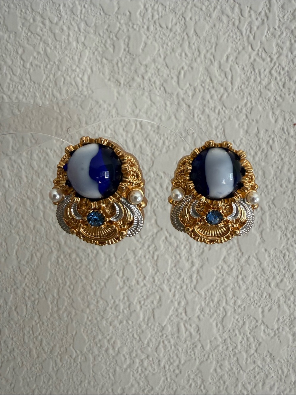 Alice Caviness signed vintage blue & gold stud Earrings